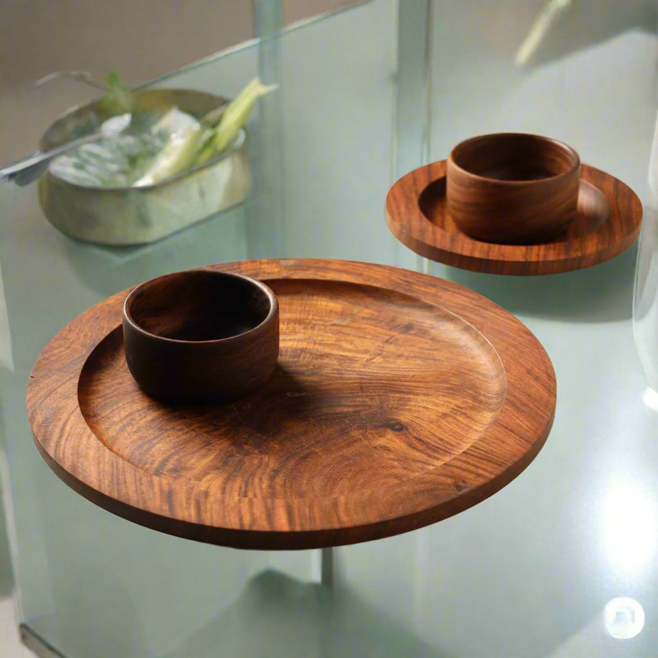 Brown Handcrafted Sheesham Wooden Dinner Set (2 Plates & 2 Bowls)